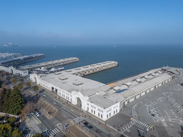 Full aerial view of Pier 29